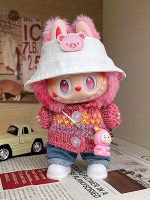 labubu 纽扣毛衣 粉色毛衣+白色帽子+牛仔裤+兔子项链+鞋子