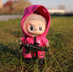 Labubu clothing Squid Game pink or green suit