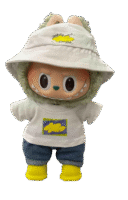 Labubu clothing Li Yuchun white T-shirt outfit