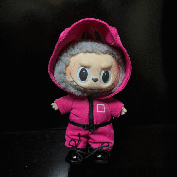 Labubu clothing Squid Game pink or green suit