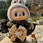 Labubu Black Carp kimono