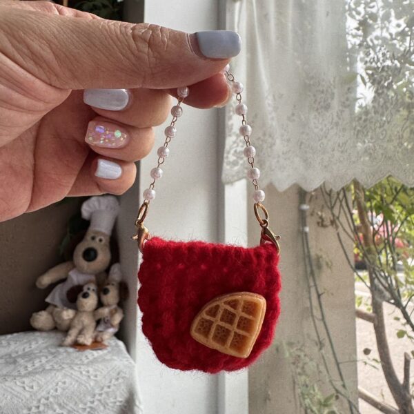 Labubu Snack Bead Chain Mini Crossbody Bag