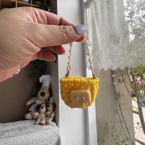 Labubu Snack Bead Chain Mini Crossbody Bag